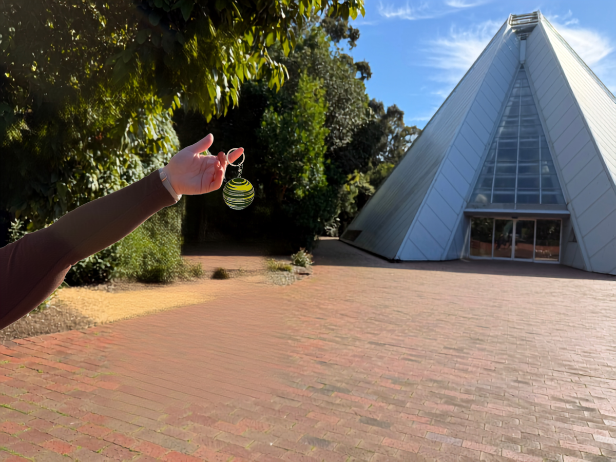 Keyring | Chihuly in the Botanic Garden